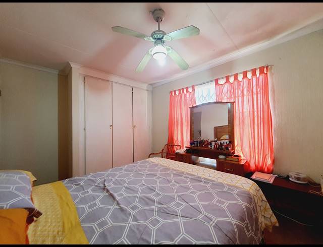 2 BEDROOM FREEHOLD FOR SALE IN NOORDWYK